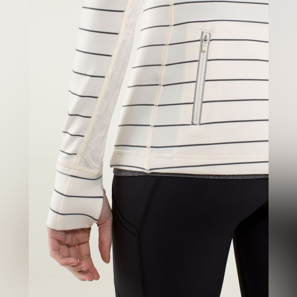 Lululemon Star Runner Pullover Slalom Stripe Angel Wing / Angel Wing. Size 10. - Picture 5 of 14
